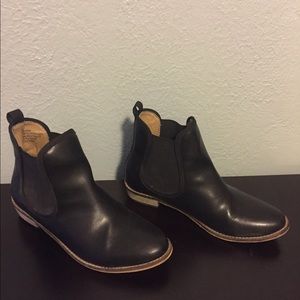 Black Chelsea boots